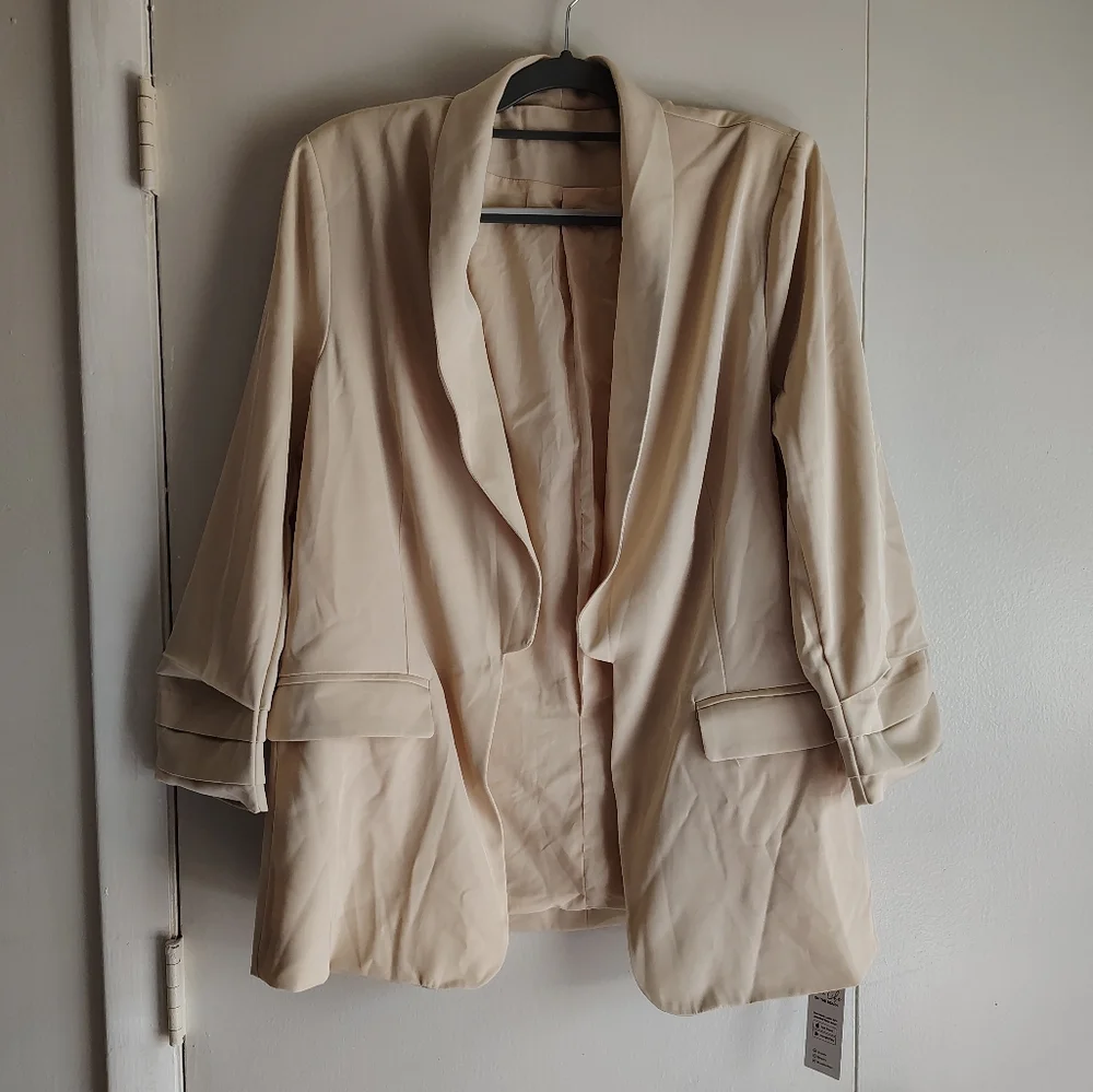Cupshe Cream Blazer Jacket - Picture 3 of 12